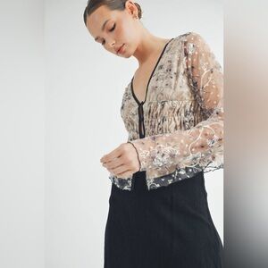 aiblee amelia sheer sleeve floral ruched top size M